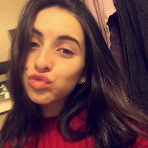 Meet your Posher, Marissa